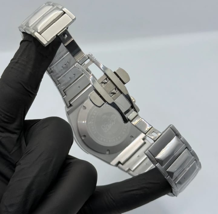 “Hublot luxury wrist watch with premium stainless steel body, bold and elegant design.