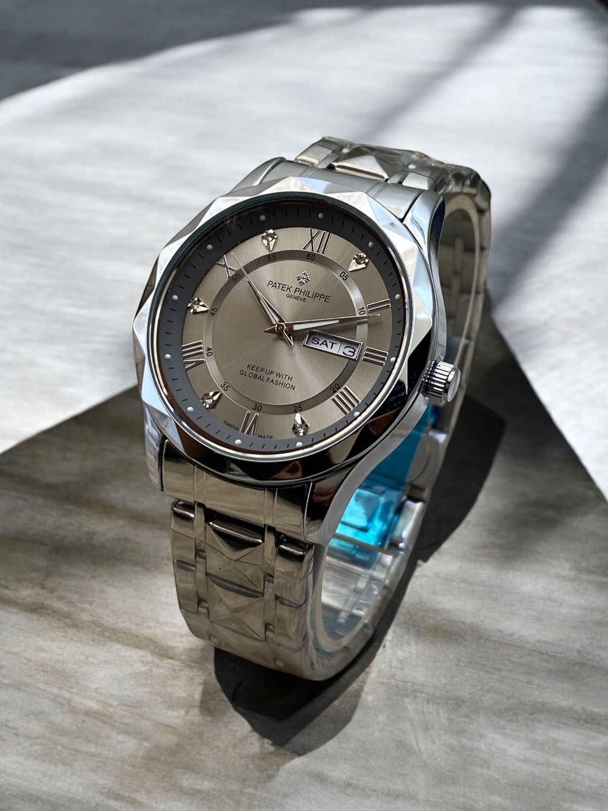 Patek philippe daimond  cut dial  with date day